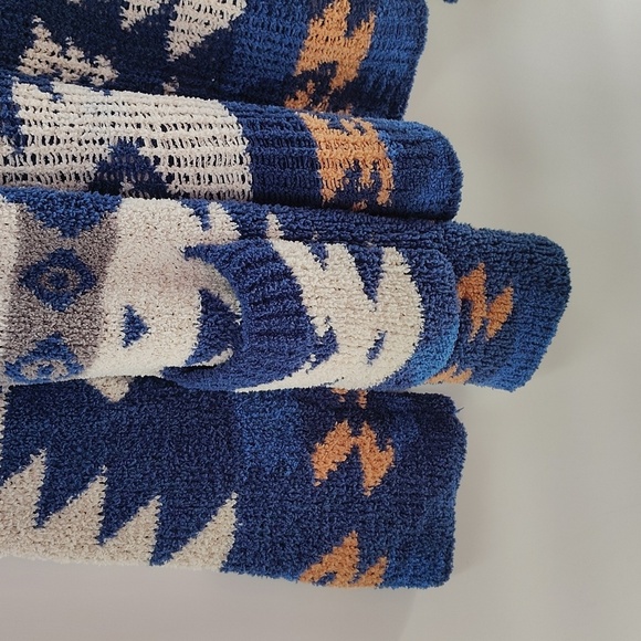 Very J Blue Moraga Pocketed Aztec Open Cardigan Size Small Blue Cream Pink - Picture 3 of 7